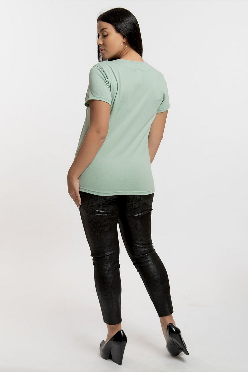 Фото товара 20530, фисташковая блуза из плотного хлопка